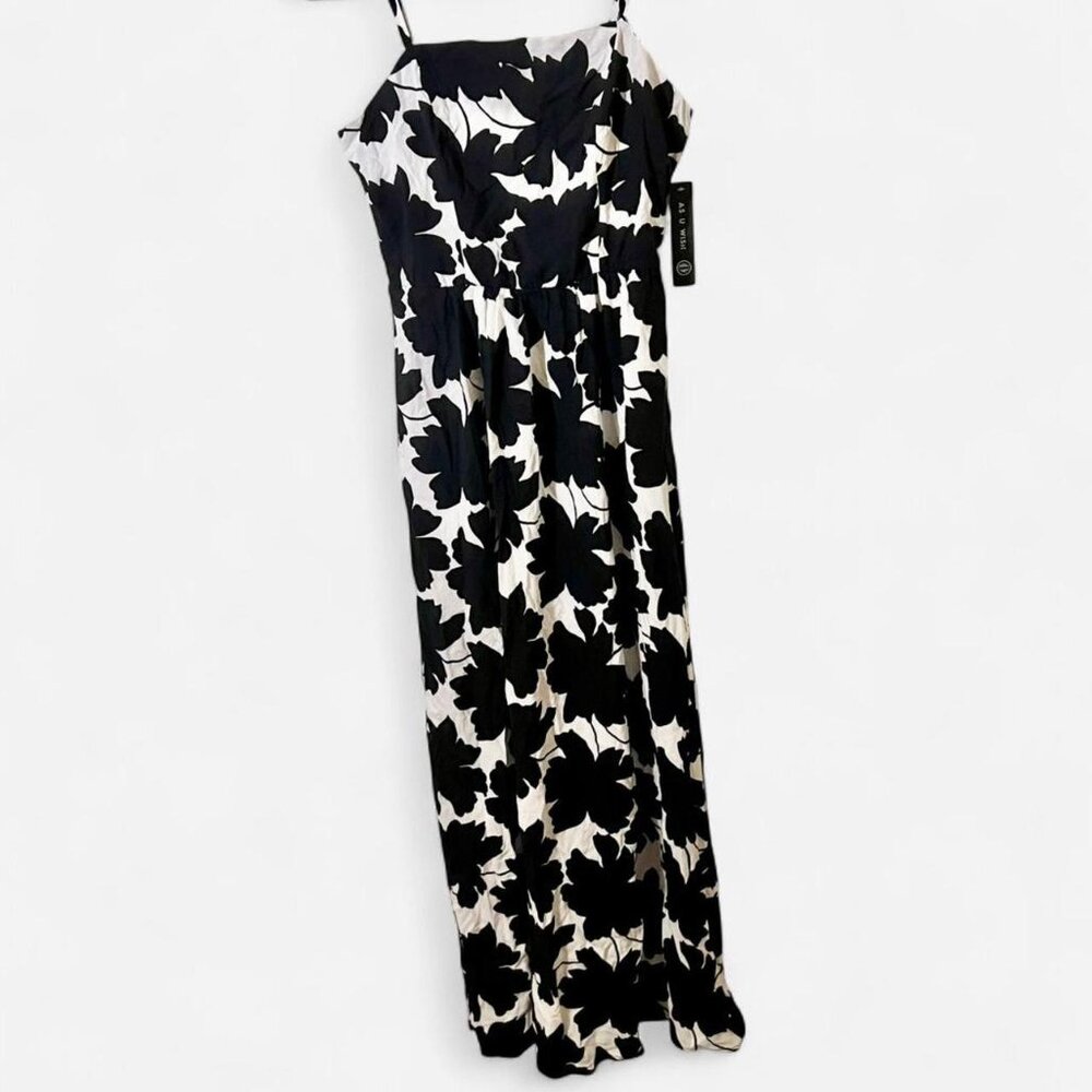 (Medium) Bold Floral Maxi-Dress with Pockets!